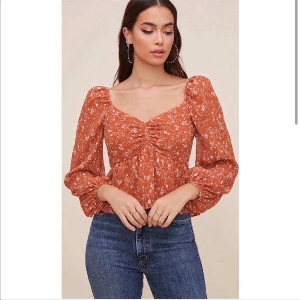 ASTR The Label Rust Floral Sweetheart Peplum Top XS Long Sleeve Ruched Blouse